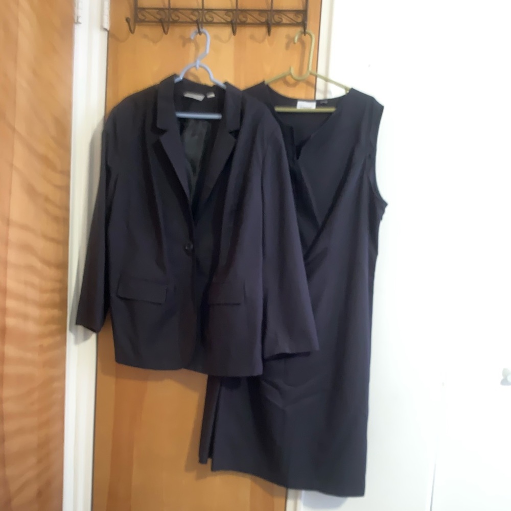 Avenue dress suit